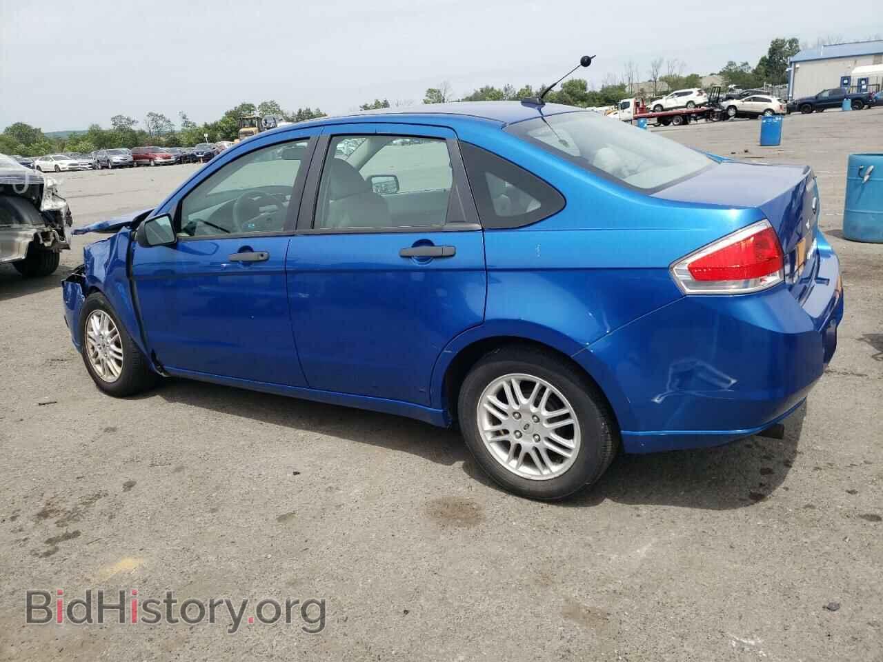 2011 FORD FOCUS - VIN: 1FAHP3FN6BW158061 - Photo 2