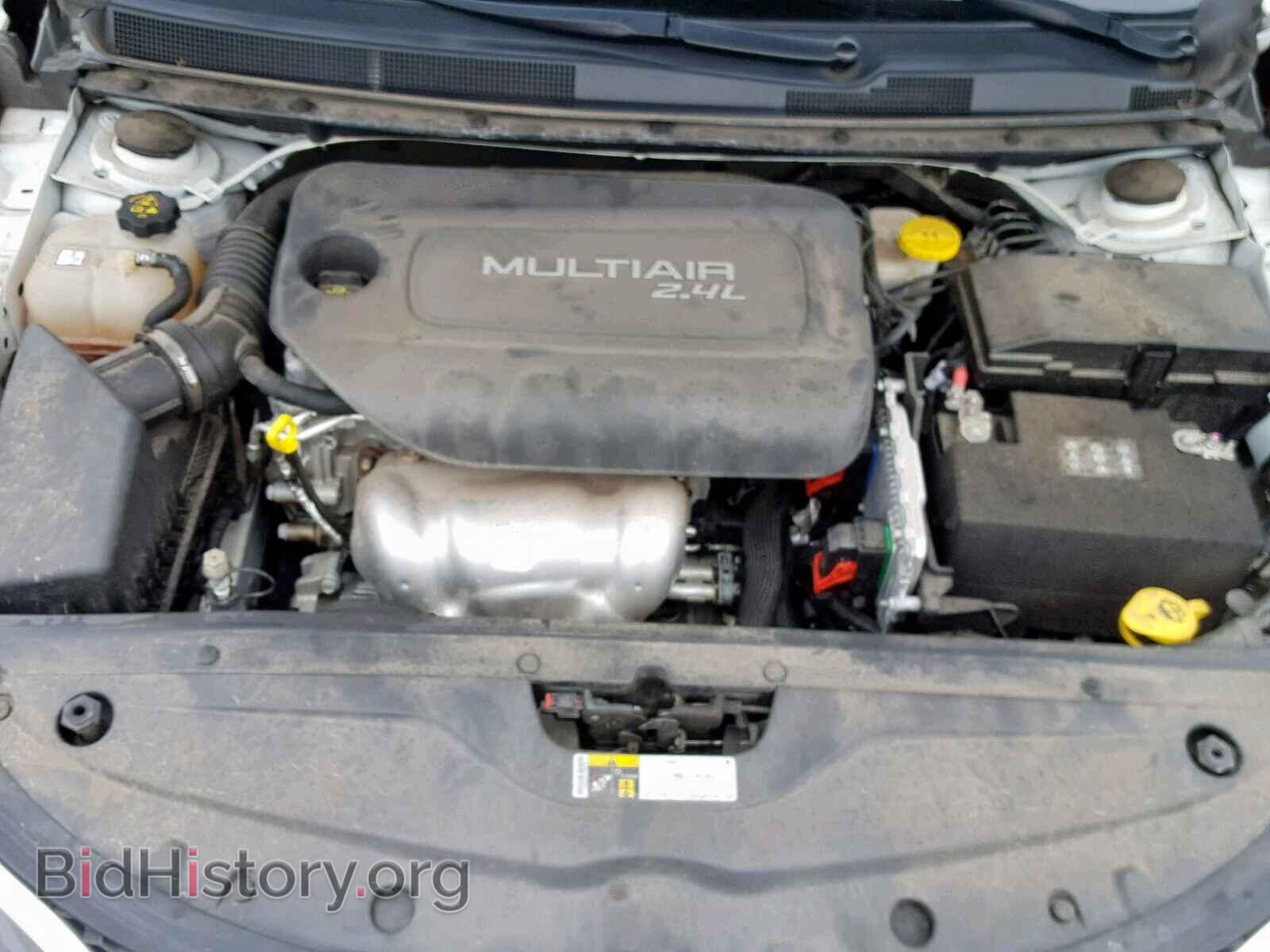 2016 CHRYSLER 200 - VIN: 1C3CCCAB3GN108457 - Фото 7