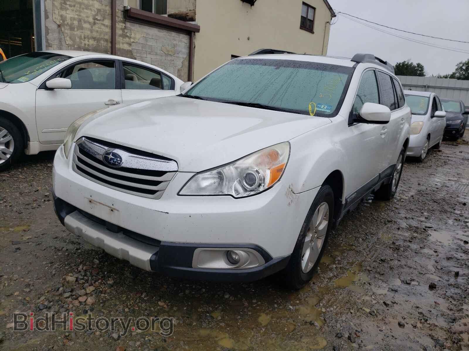 2011 SUBARU OUTBACK - VIN: 4S4BRBKC2B3310360 - Photo 2