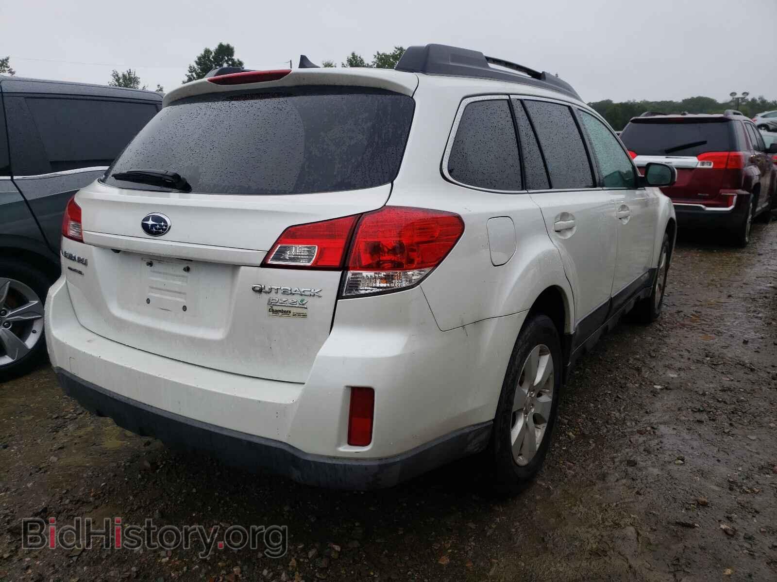2011 SUBARU OUTBACK - VIN: 4S4BRBKC2B3310360 - Photo 4
