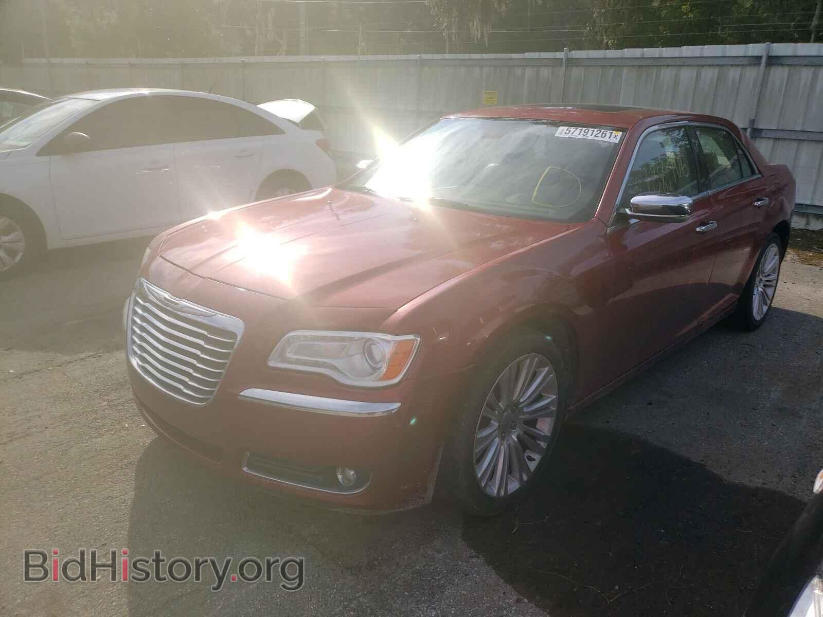 2011 CHRYSLER 300 - VIN: 2C3CA6CT1BH559689 - Фото 2