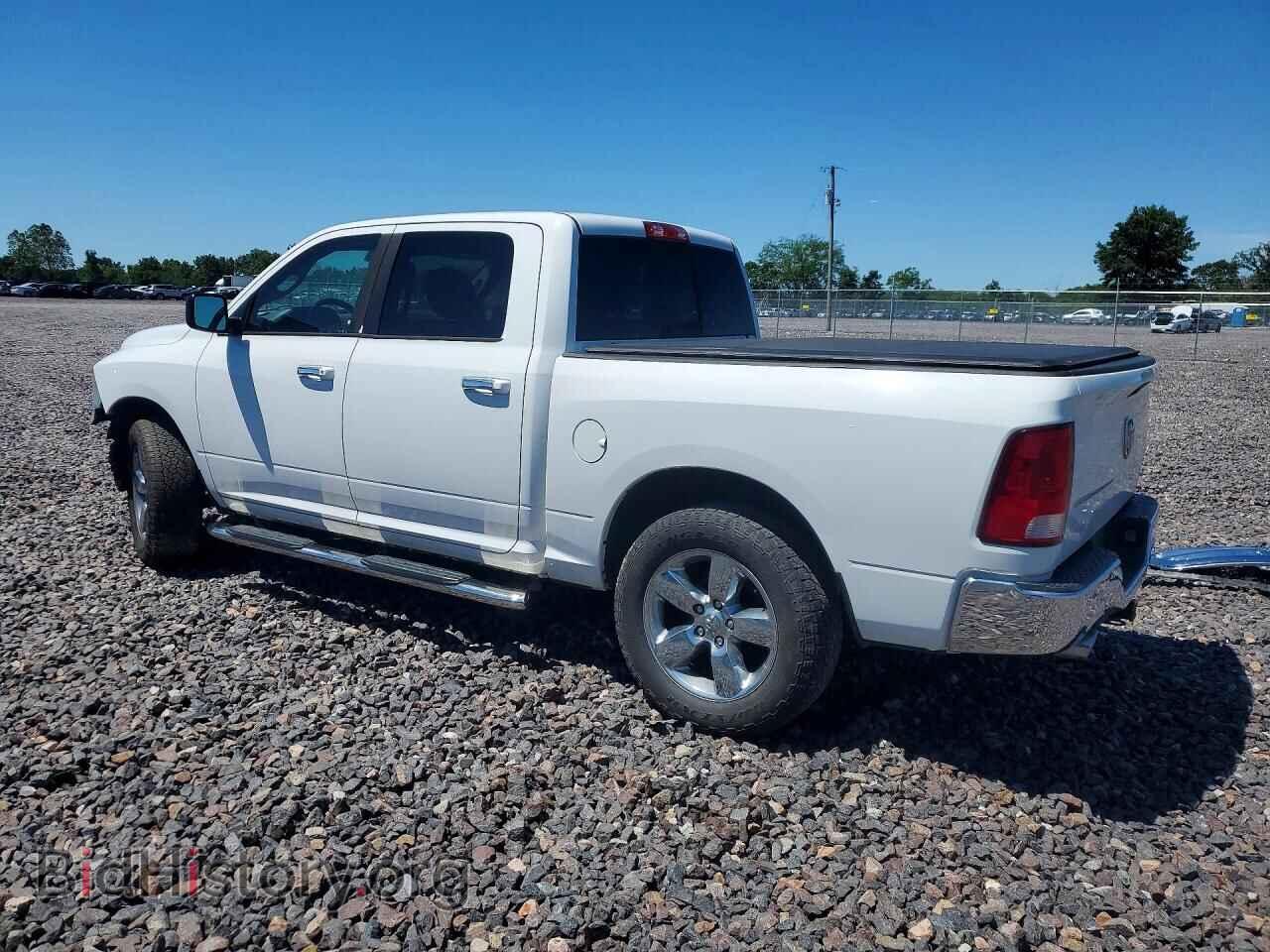 2015 RAM 1500 - VIN: 3C6RR7LT3FG596759 - Фото 2