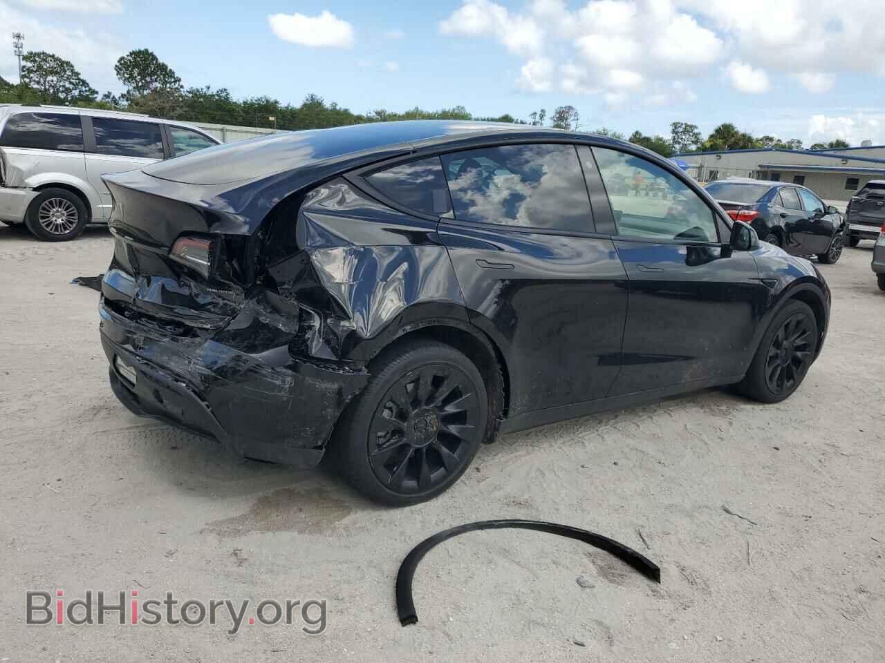 2022 TESLA MODEL Y - VIN: 7SAYGDEE2NA006904 - Фото 3