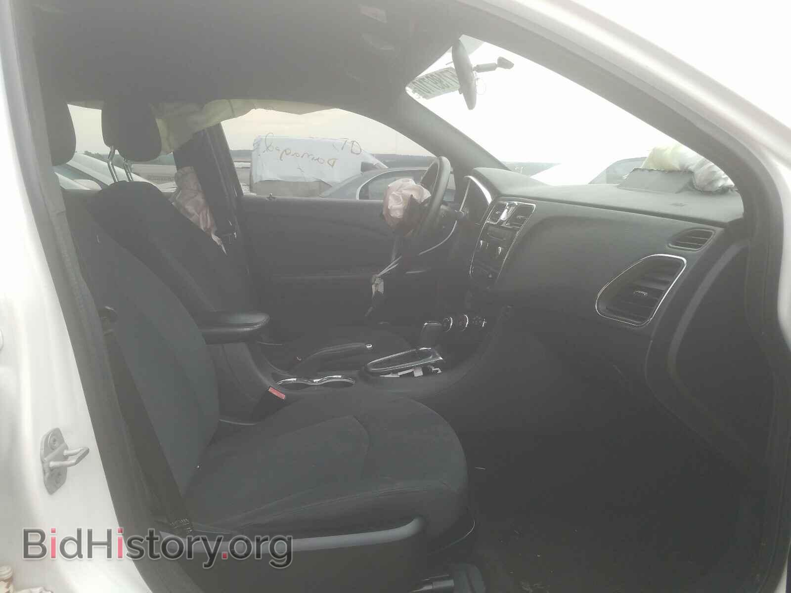 2013 CHRYSLER 200 - VIN: 1C3CCBAB3DN642449 - Фото 5