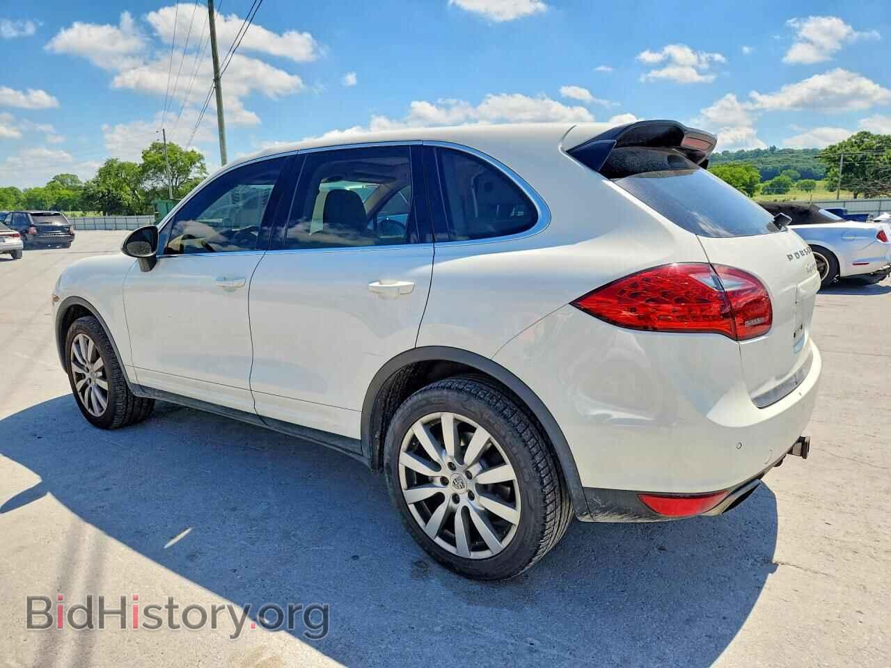 2012 PORSCHE CAYENNE - VIN: WP1AB2A20CLA42907 - Photo 2