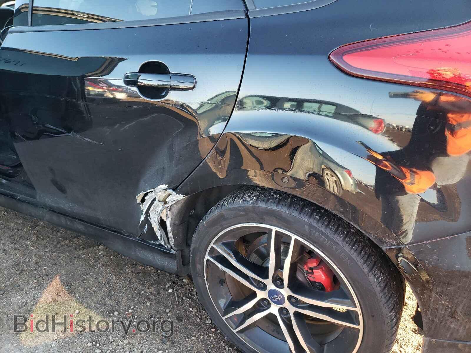 2016 FORD FOCUS - VIN: 1FADP3L9XGL351201 - Photo 9