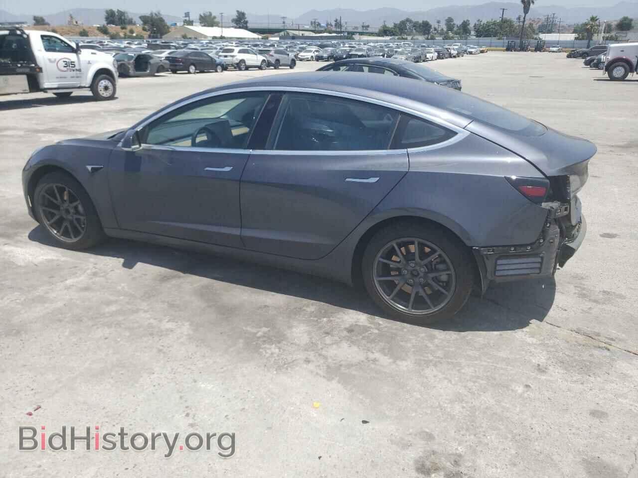 2018 TESLA MODEL 3 - VIN: 5YJ3E1EAXJF008566 - Фото 2