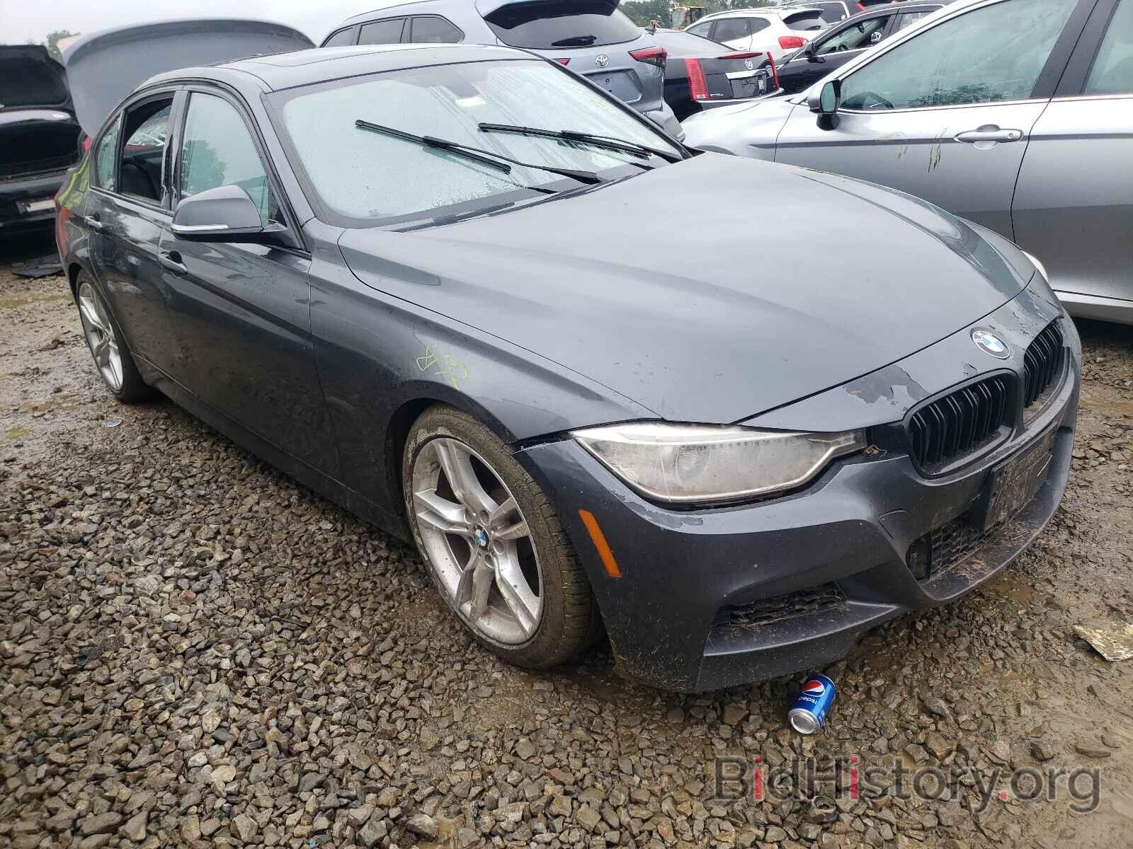 Photo WBA3A5C52DF453115 - BMW 3 SERIES 2013