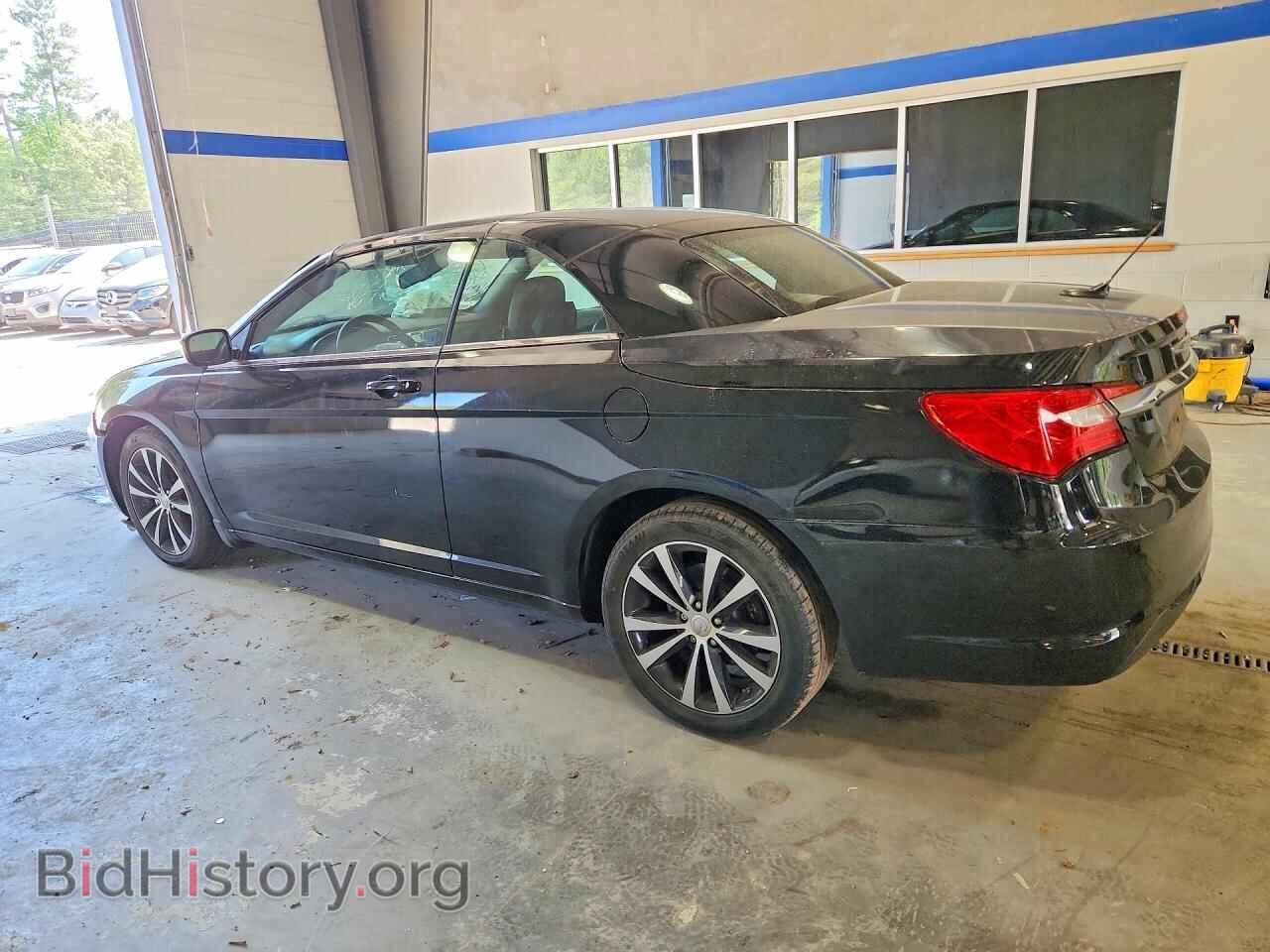 2013 CHRYSLER 200 - VIN: 1C3BCBGG0DN738330 - Фото 2
