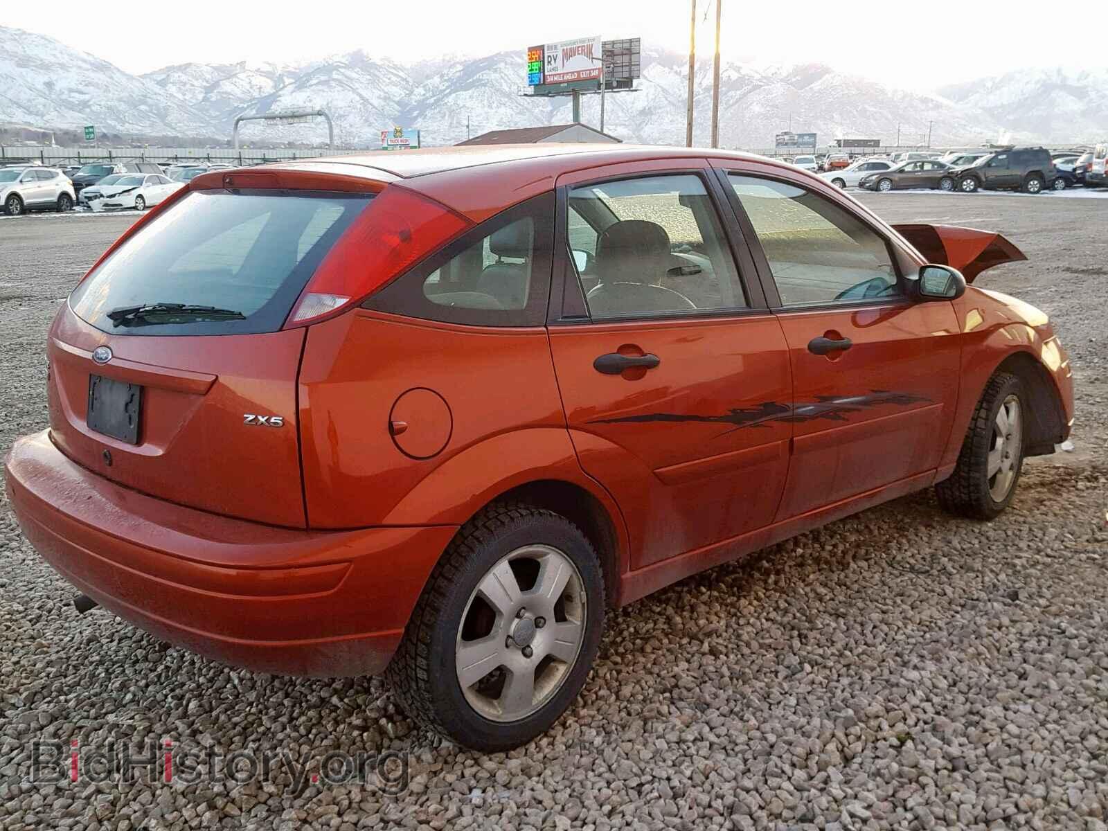 2005 FORD FOCUS - VIN: 3FAFP37N85R113121 - Фото 4