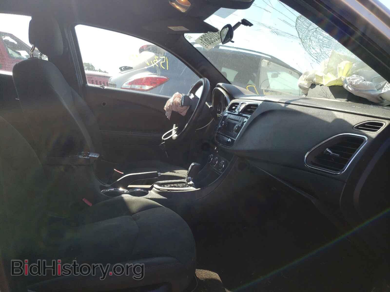 2011 CHRYSLER 200 - VIN: 1C3BC4FB8BN562769 - Фото 5
