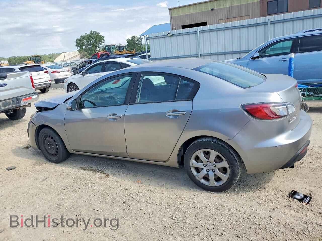2011 MAZDA 3 - VIN: JM1BL1UF4B1424251 - Photo 2