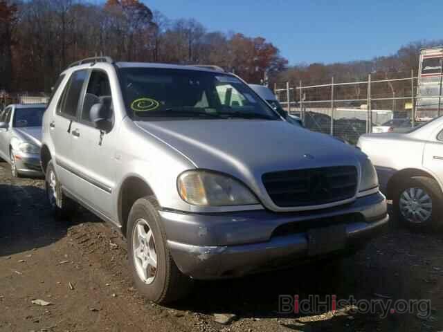 Photo 4JGAB54E7XA143884 - MERCEDES-BENZ ML 320 1999