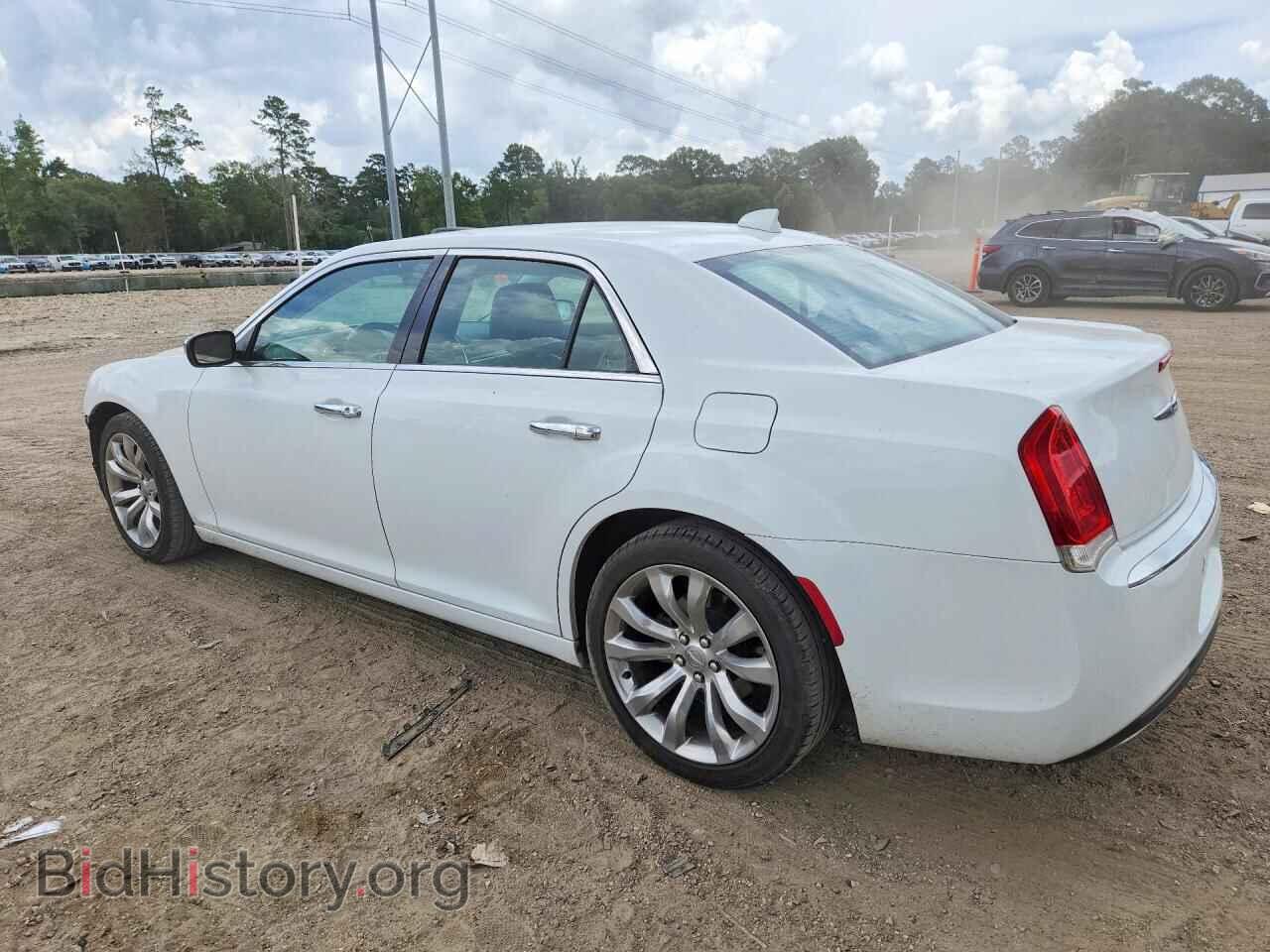 2018 CHRYSLER 300 - VIN: 2C3CCAEG7JH142685 - Photo 2