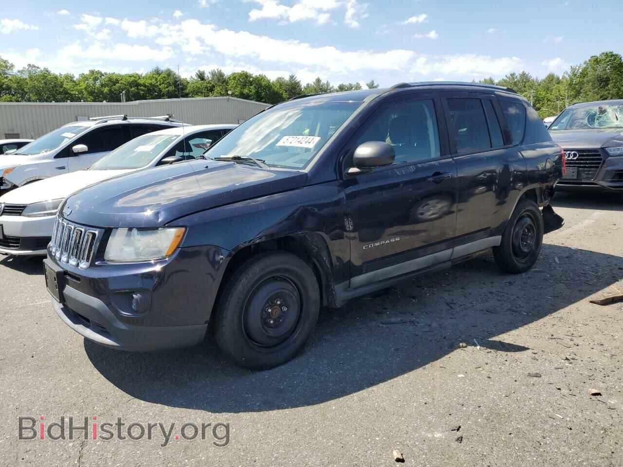 Photo 1J4NF1FB2BD135506 - JEEP COMPASS 2011