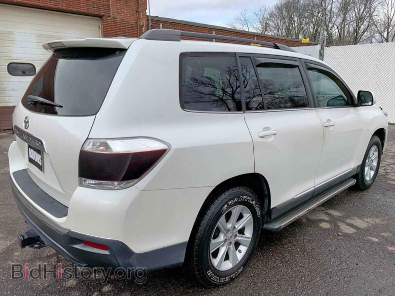 2012 Toyota HIGHLANDER (VIN 5TDZA3EH1CS028024) — фото 4 из 9