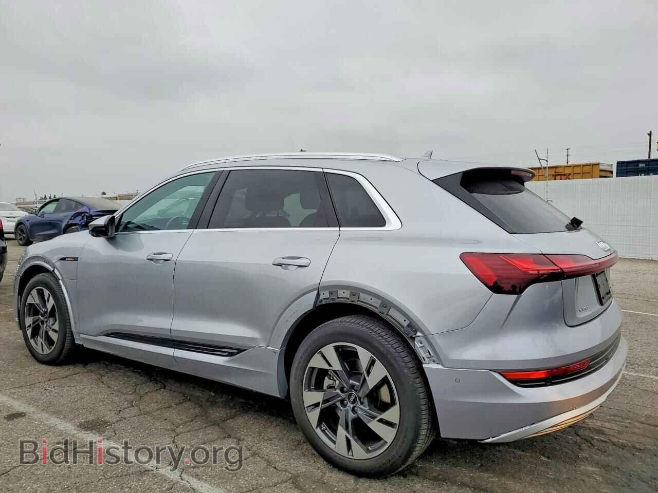 2022 AUDI E-TRON - VIN: WA1LAAGE2NB033069 - Photo 2