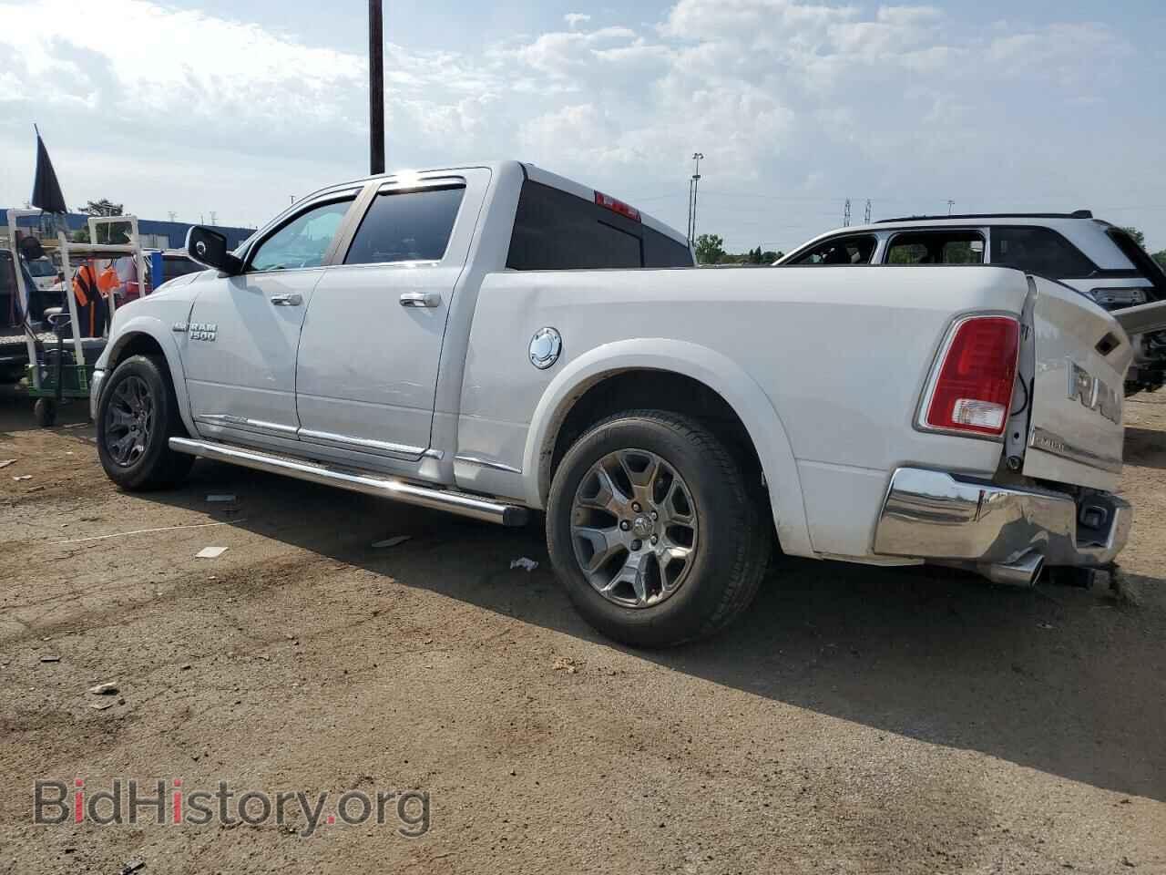 2017 RAM 1500 - VIN: 1C6RR7WTXHS643261 - Фото 2