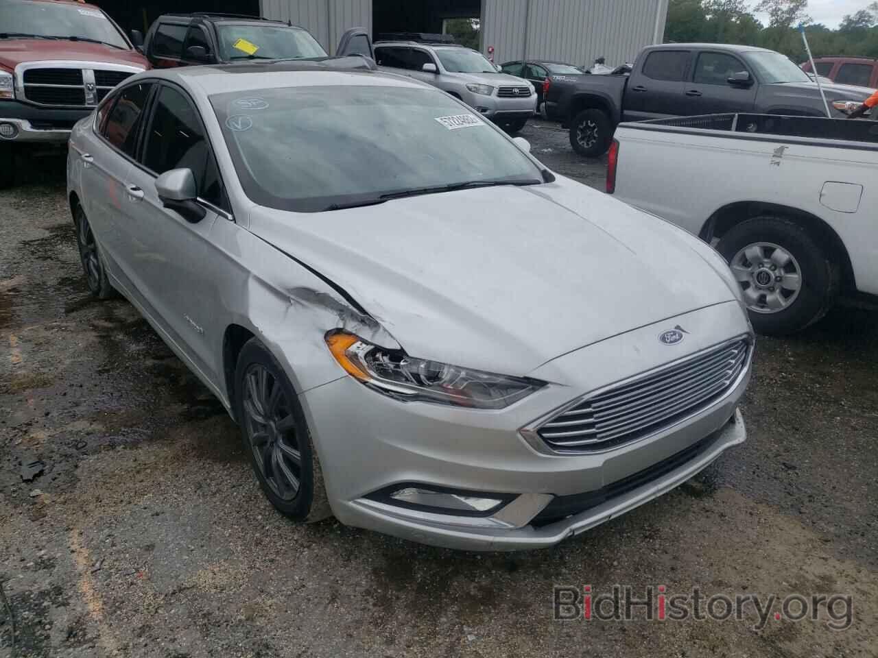 Photo 3FA6P0LU4JR101943 - FORD FUSION 2018