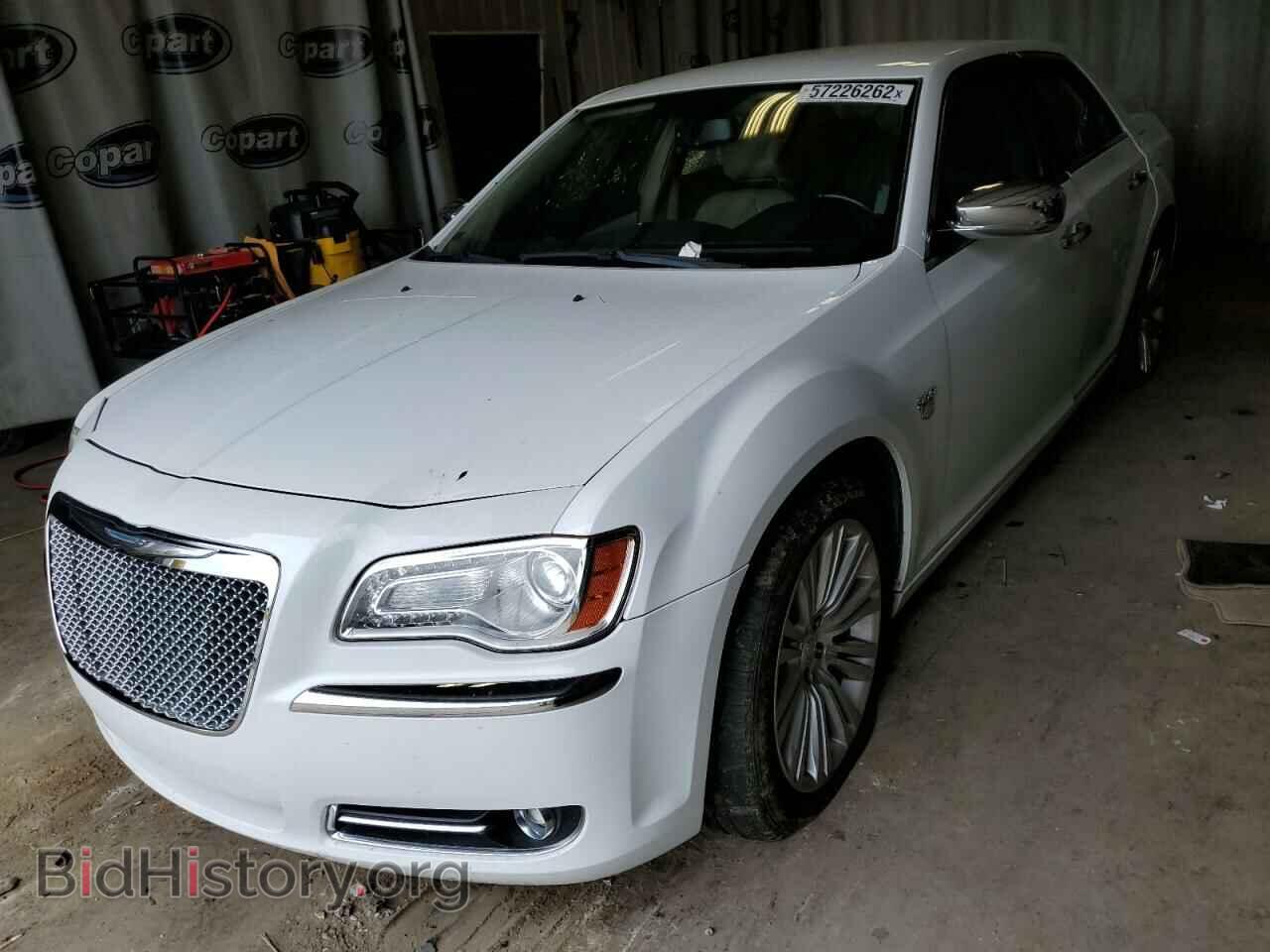 2011 CHRYSLER 300 - VIN: 2C3CA5CG4BH585992 - Фото 2