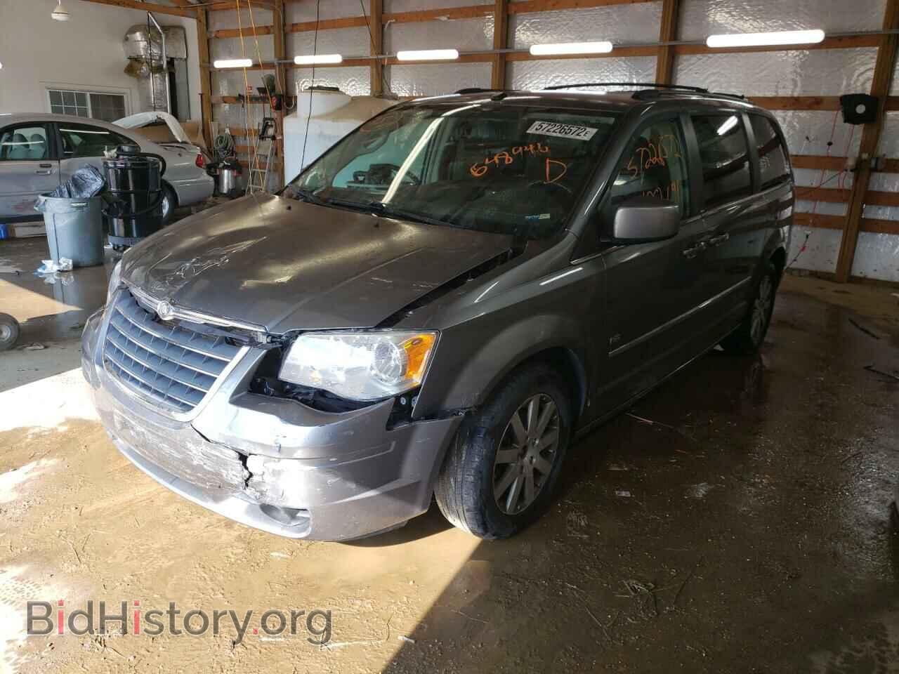 2009 CHRYSLER MINIVAN - VIN: 2A8HR54149R648946 - Фото 2