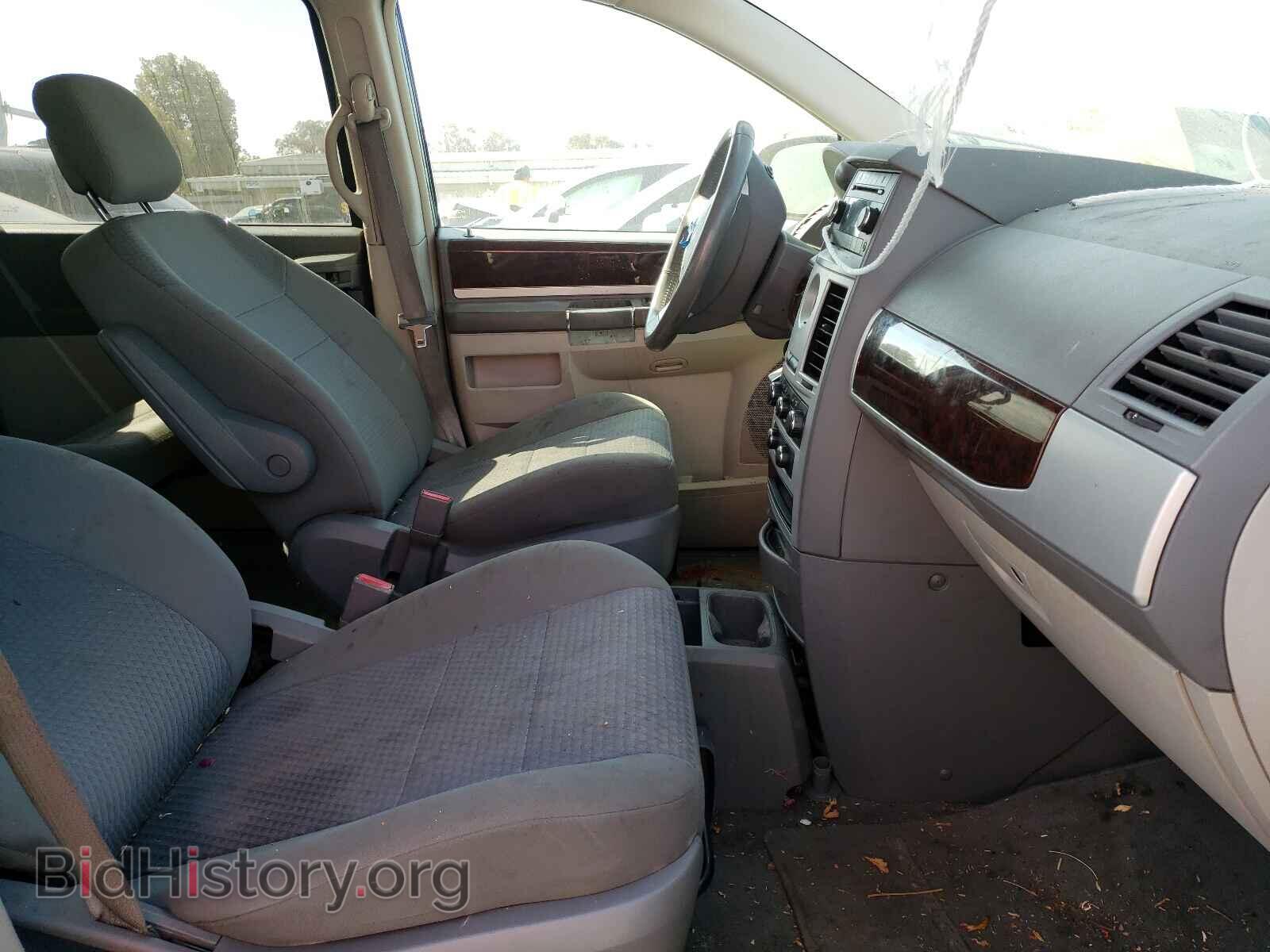 2010 CHRYSLER MINIVAN - VIN: 2A4RR5D14AR458199 - Фото 5