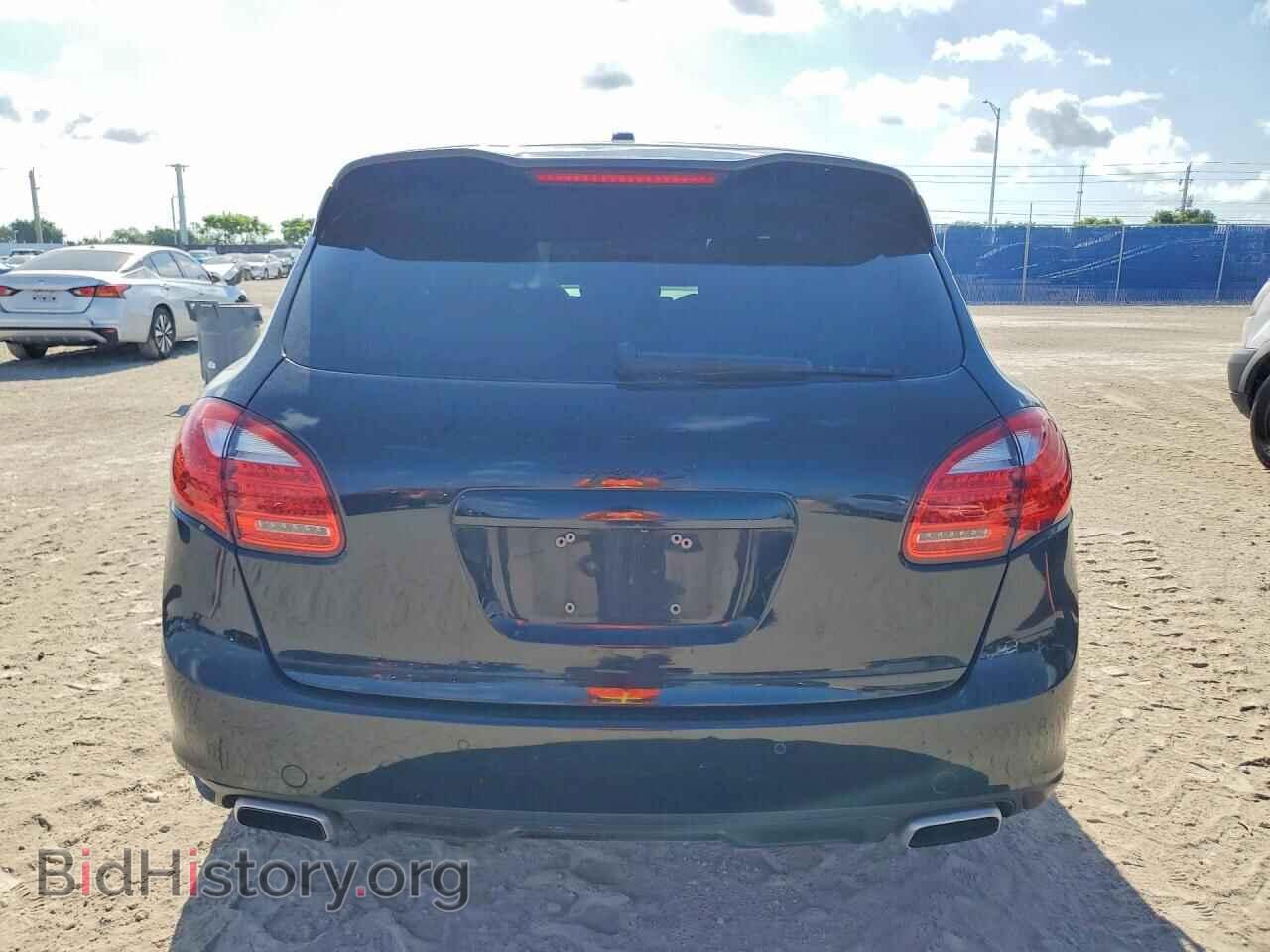 2011 PORSCHE CAYENNE - VIN: WP1AE2A24BLA92800 - Photo 6