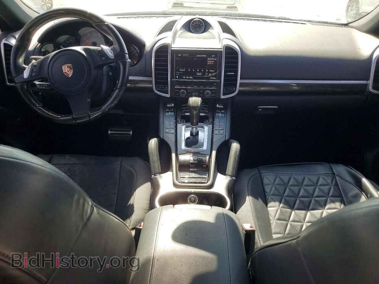 2011 PORSCHE CAYENNE - VIN: WP1AE2A24BLA92800 - Photo 8