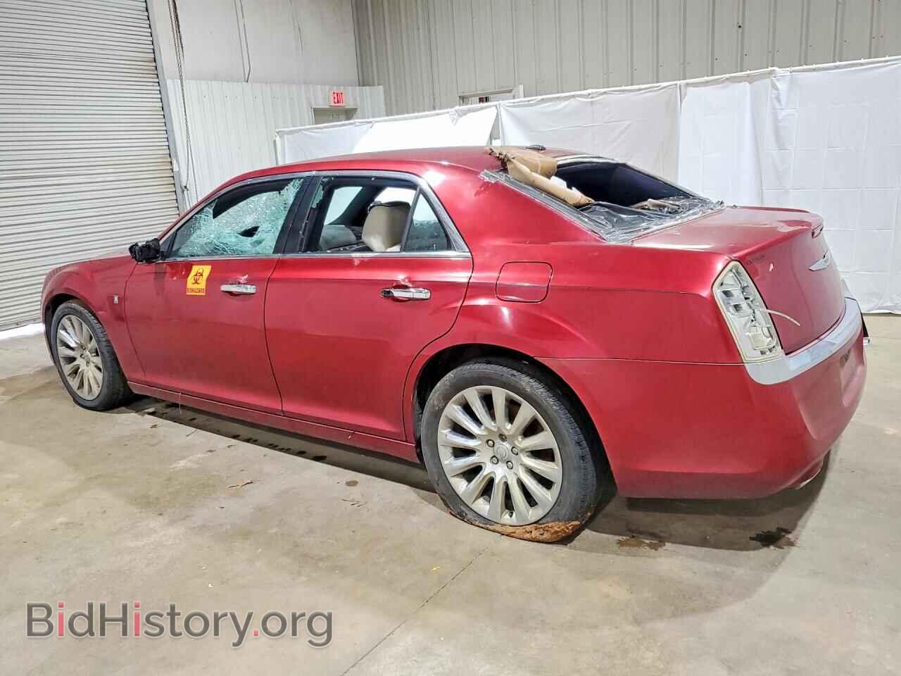 2013 CHRYSLER 300 - VIN: 2C3CCAAGXDH698323 - Фото 2