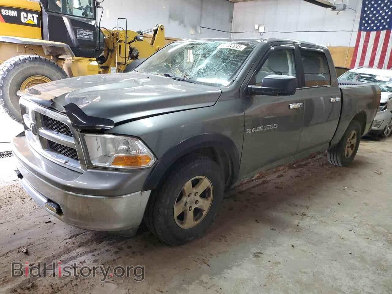 Photo 1D7RV1CT8BS684524 - DODGE All Models 2011
