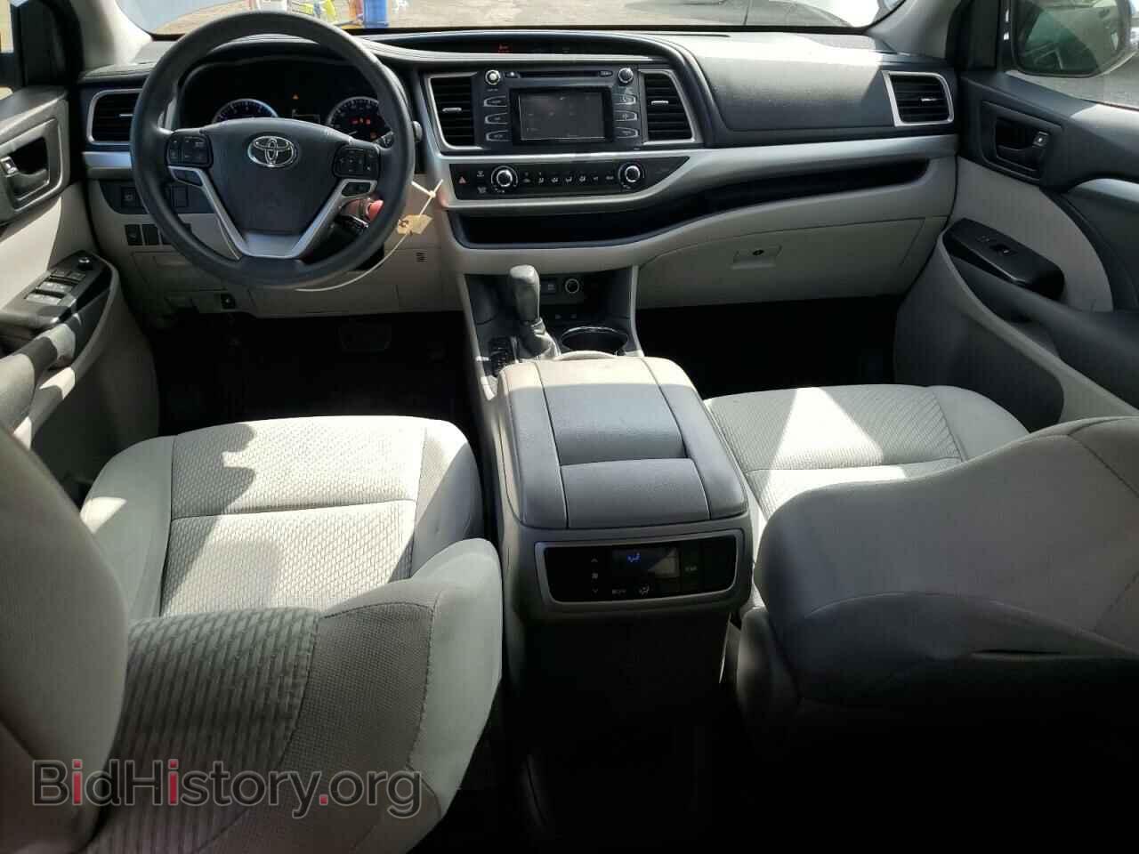 2017 TOYOTA HIGHLANDER - VIN: 5TDBZRFH2HS368124 - Фото 8