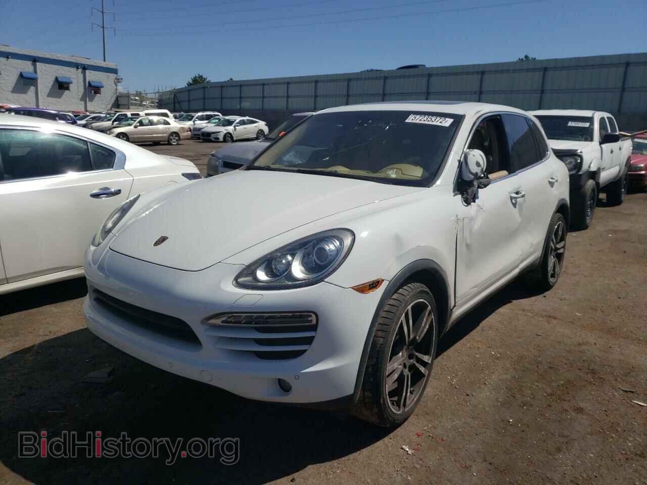 2013 PORSCHE CAYENNE - VIN: WP1AA2A29DLA02071 - Photo 2