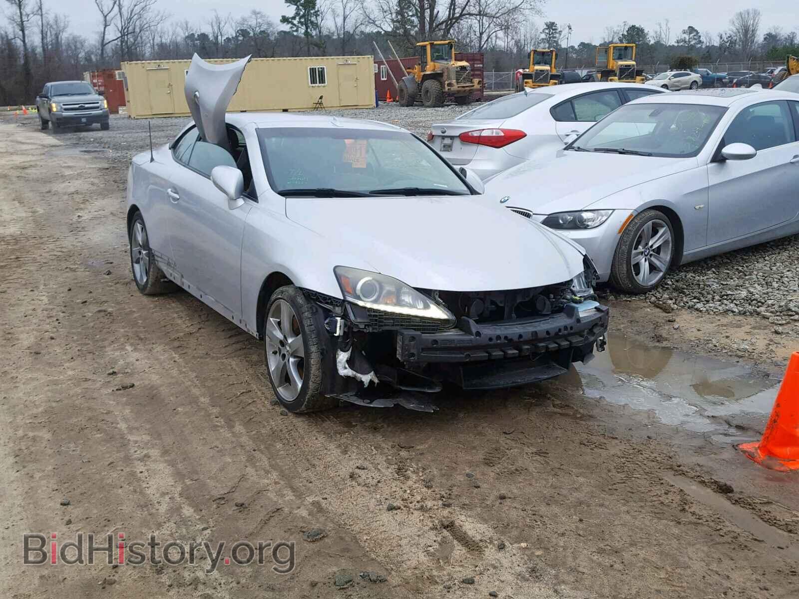 Фотография JTHFE2C23B2505444 - LEXUS IS 2011