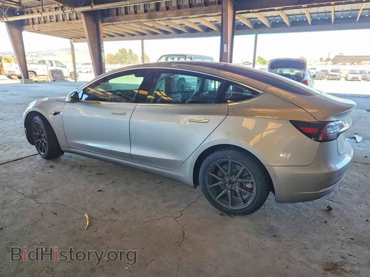 2018 TESLA MODEL 3 - VIN: 5YJ3E1EA1JF043979 - Фото 2