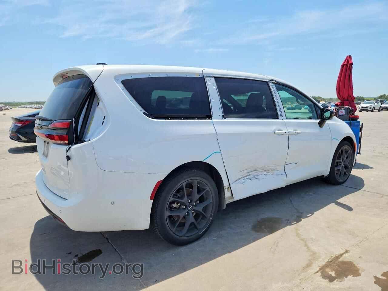 2024 CHRYSLER PACIFICA - VIN: 2C4RC1BGXRR107722 - Photo 3