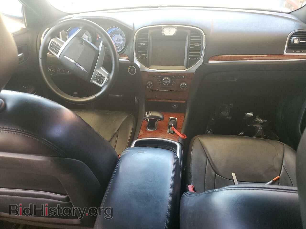 2014 CHRYSLER 300 - VIN: 2C3CCAAG5EH263064 - Фото 8