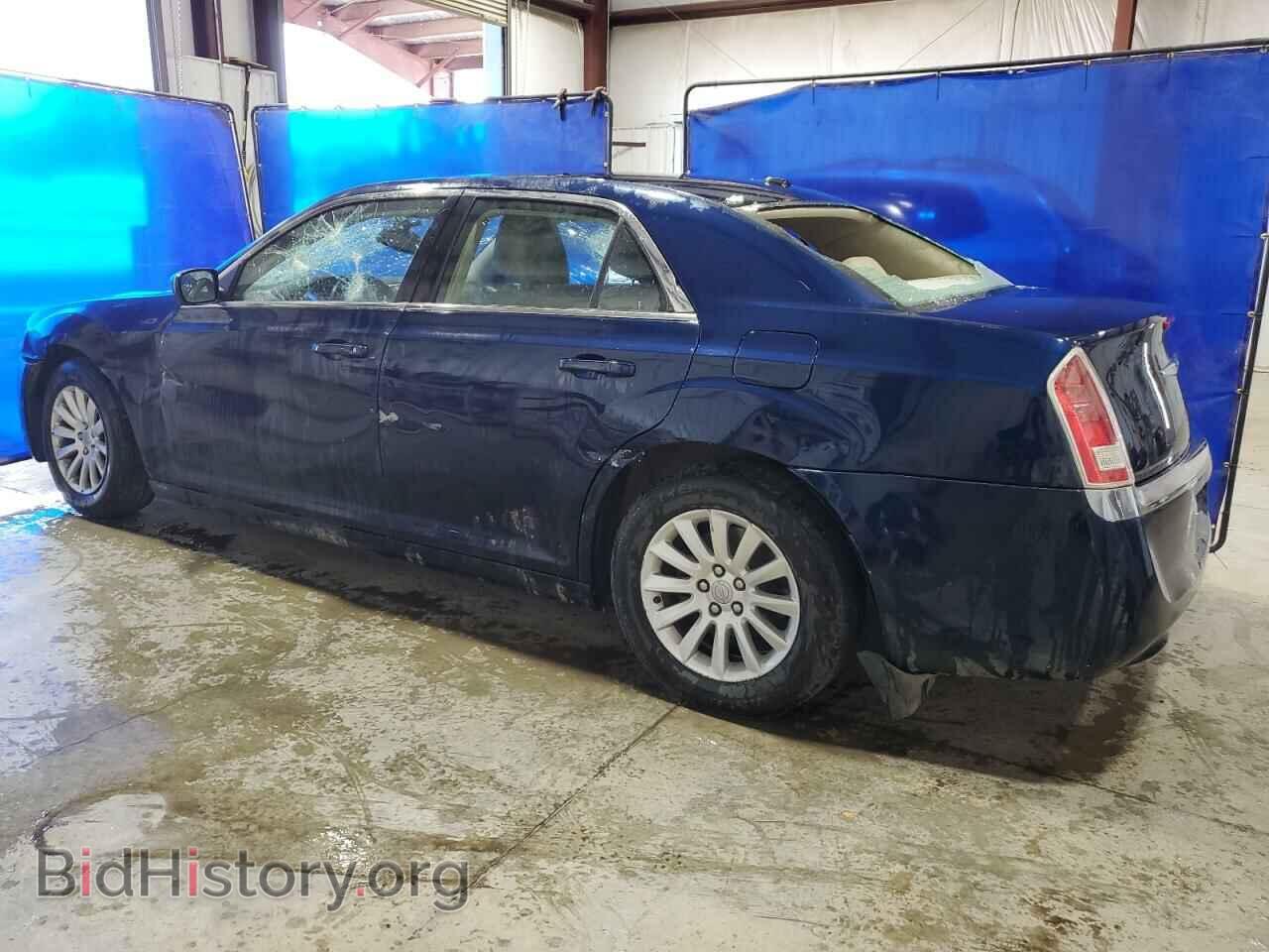 2013 CHRYSLER 300 - VIN: 2C3CCAAG6DH630858 - Фото 2