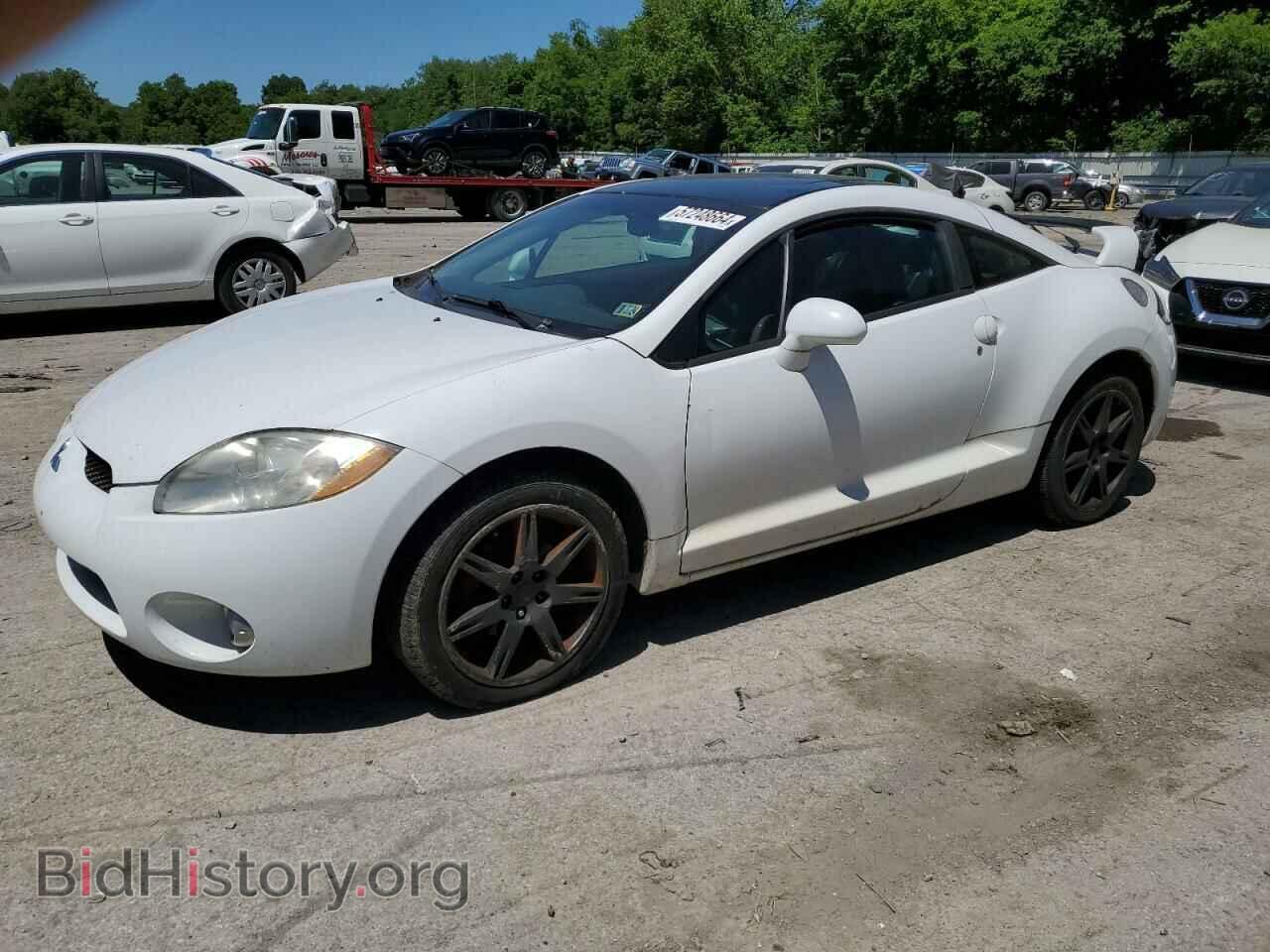 Photo 4A3AK34T98E003382 - MITSUBISHI ECLIPSE 2008