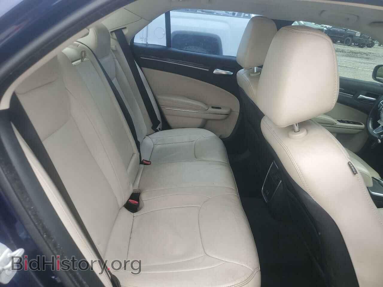 2016 CHRYSLER 300 - VIN: 2C3CCAAG9GH141262 - Фото 10