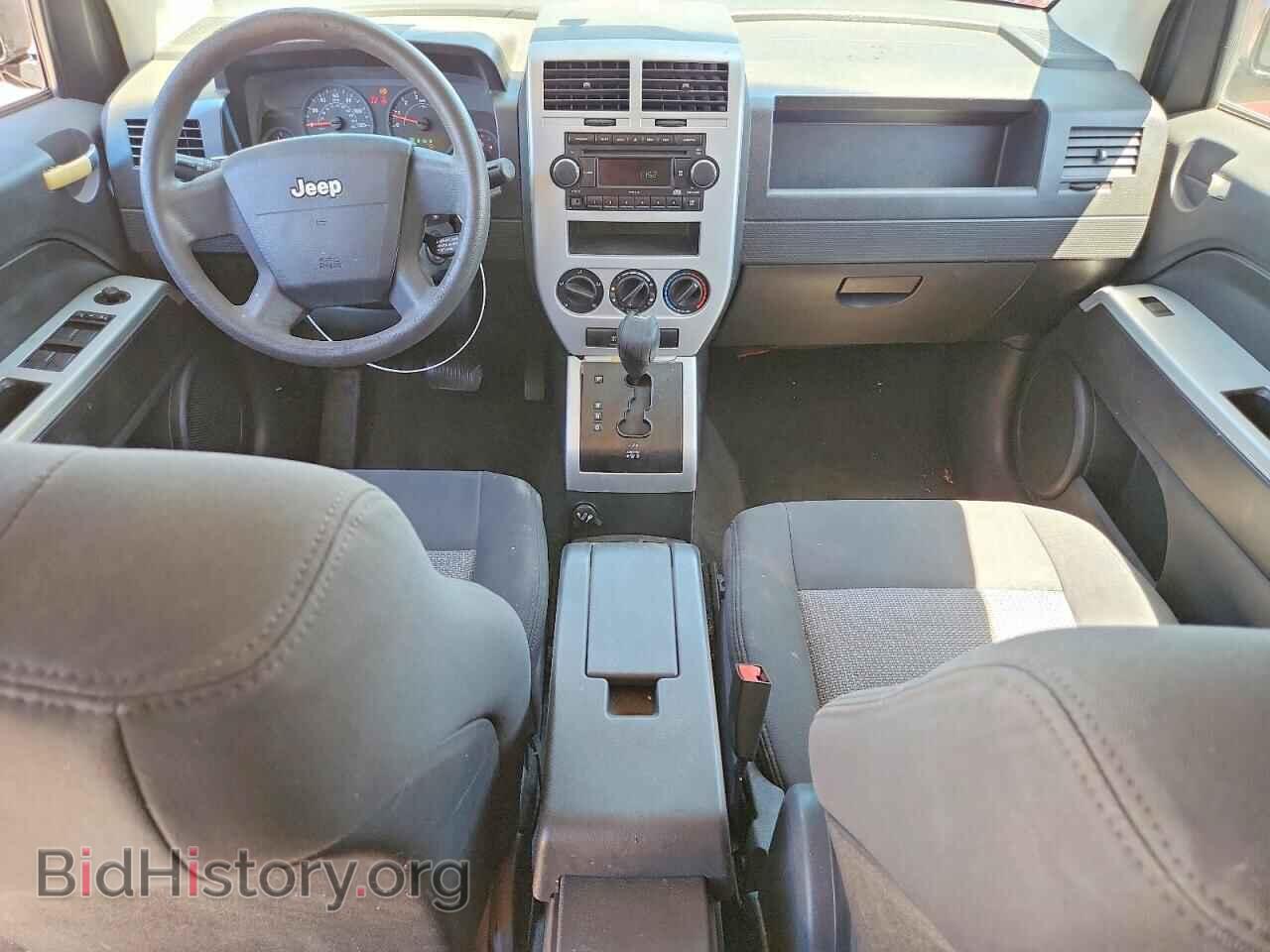 2008 JEEP COMPASS - VIN: 1J8FF47W38D537078 - Photo 8