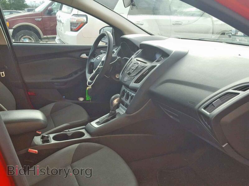 2013 Ford FOCUS (VIN 1FADP3F24DL275937) — фото 5 из 10
