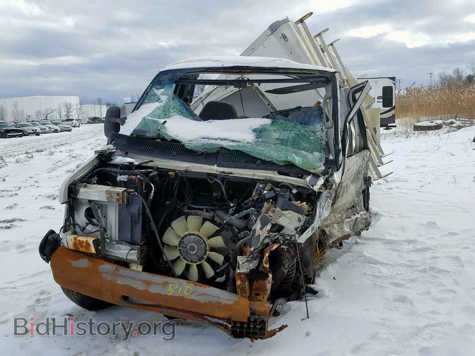 2005 FORD ECONOLINE - VIN: 1FDSE35LX5HA55851 - Фото 2