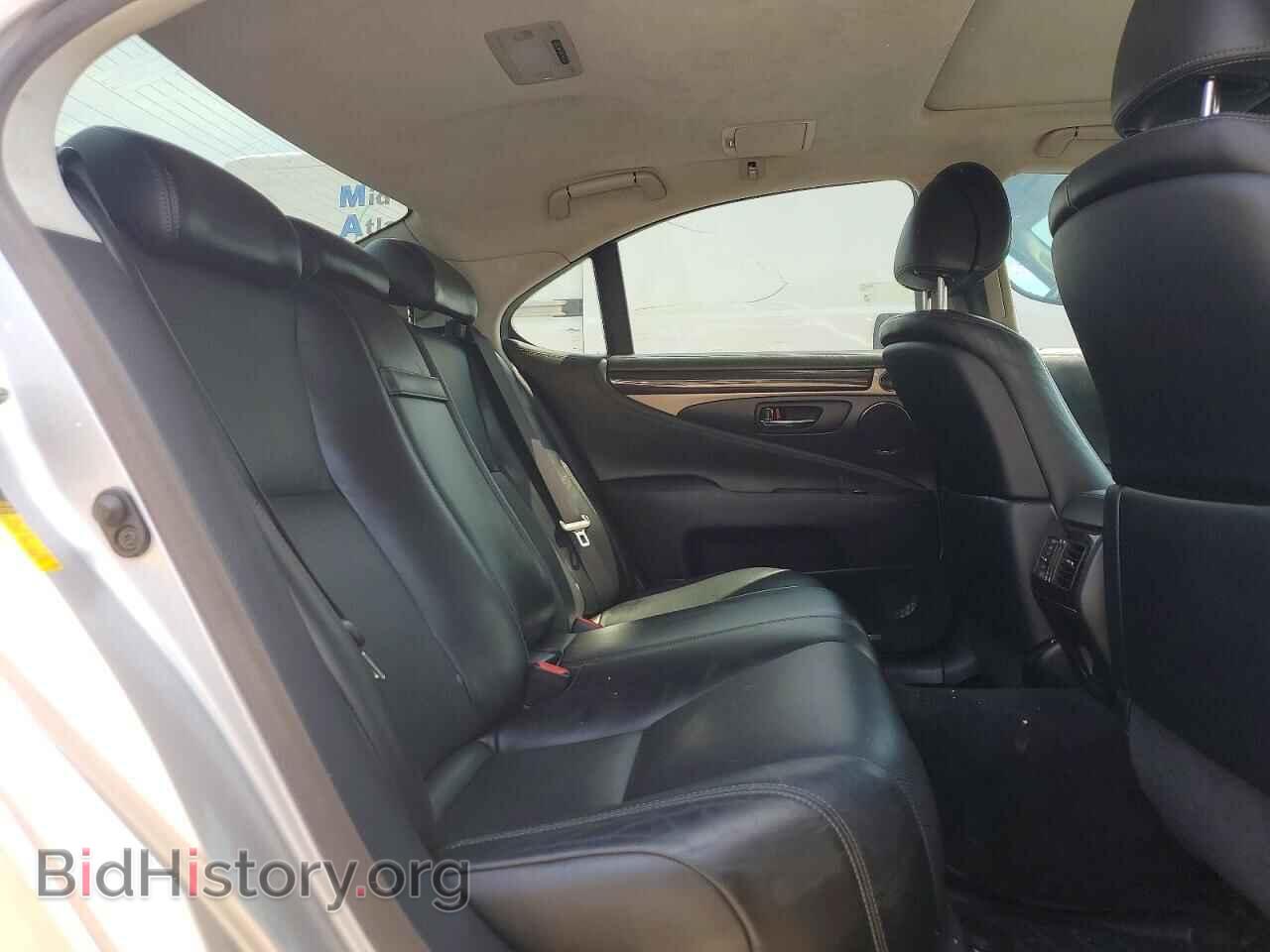 2013 LEXUS LS460 - VIN: JTHCL5EF3D5019261 - Photo 10