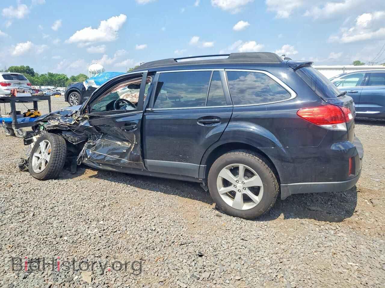 2014 SUBARU OUTBACK - VIN: 4S4BRBCC4E3324490 - Photo 2