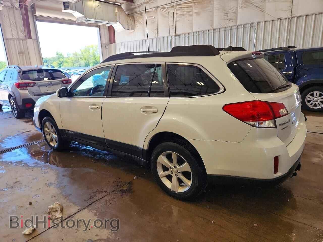 2013 SUBARU OUTBACK - VIN: 4S4BRBKC4D3301906 - Photo 2