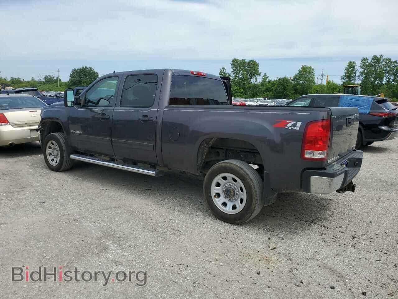 2011 GMC SIERRA - VIN: 1GT120CG7BF140408 - Фото 2