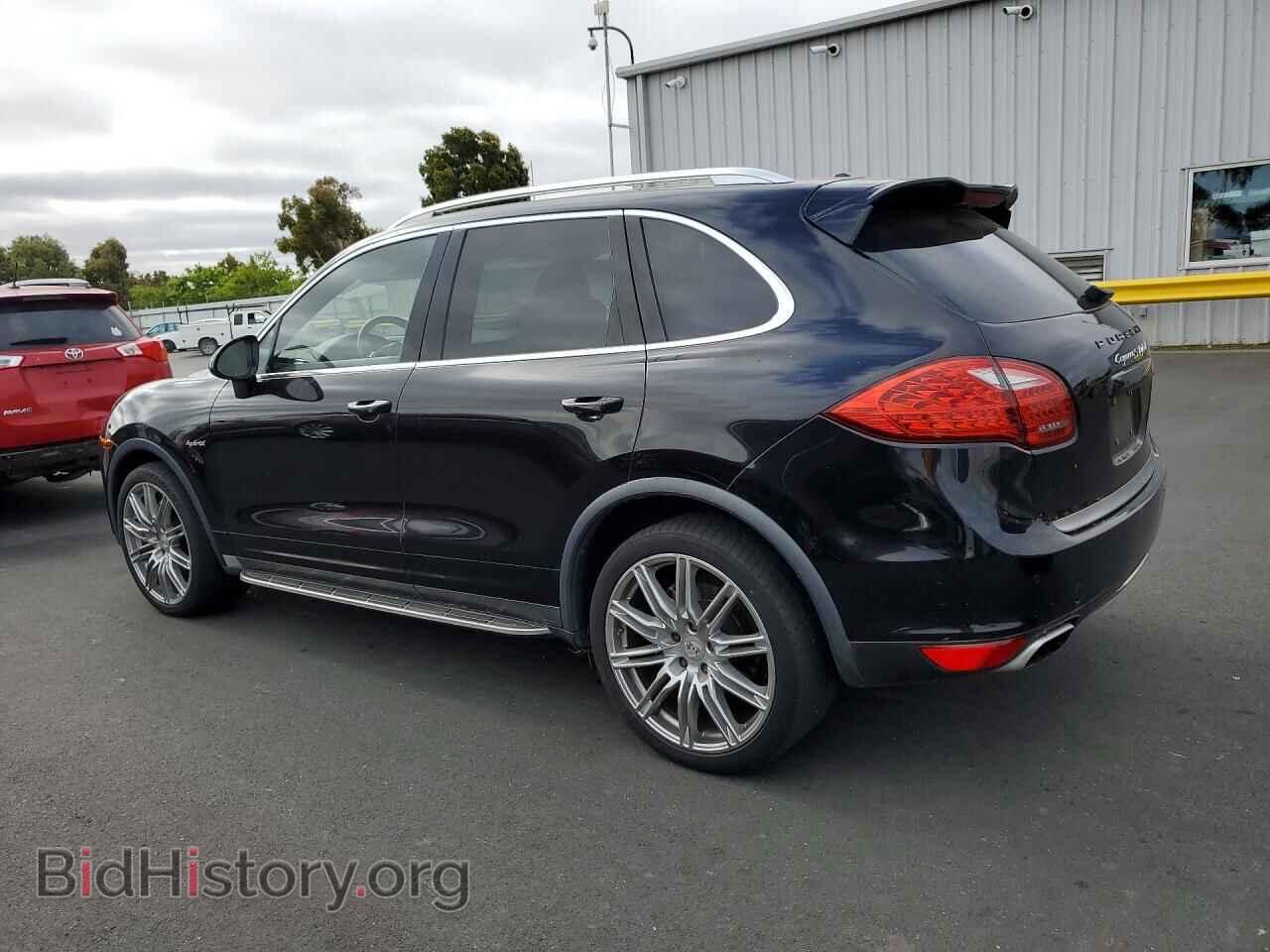 2011 PORSCHE CAYENNE - VIN: WP1AE2A24BLA92733 - Фото 2