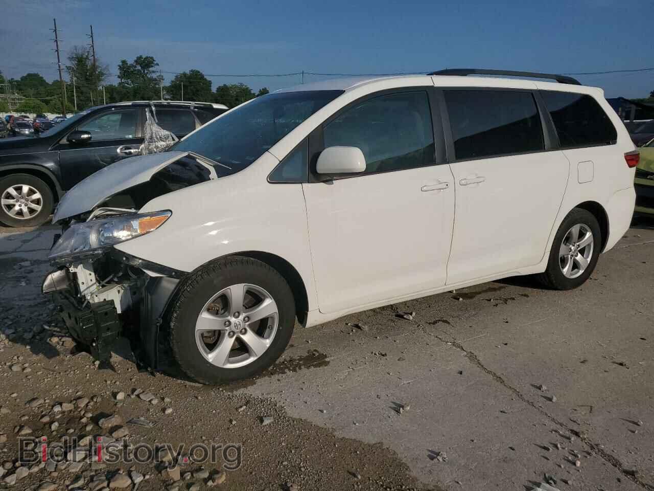 Photo 5TDKZ3DC2HS830945 - TOYOTA All Models 2017