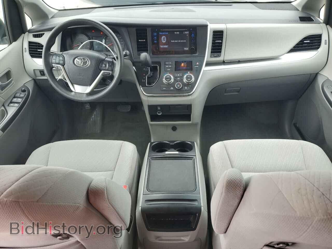 2017 TOYOTA All Models - VIN: 5TDKZ3DC2HS830945 - Фото 8
