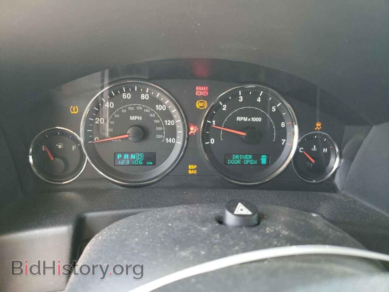2006 JEEP COMMANDER - VIN: 1J8HH48NX6C253670 - Фото 9